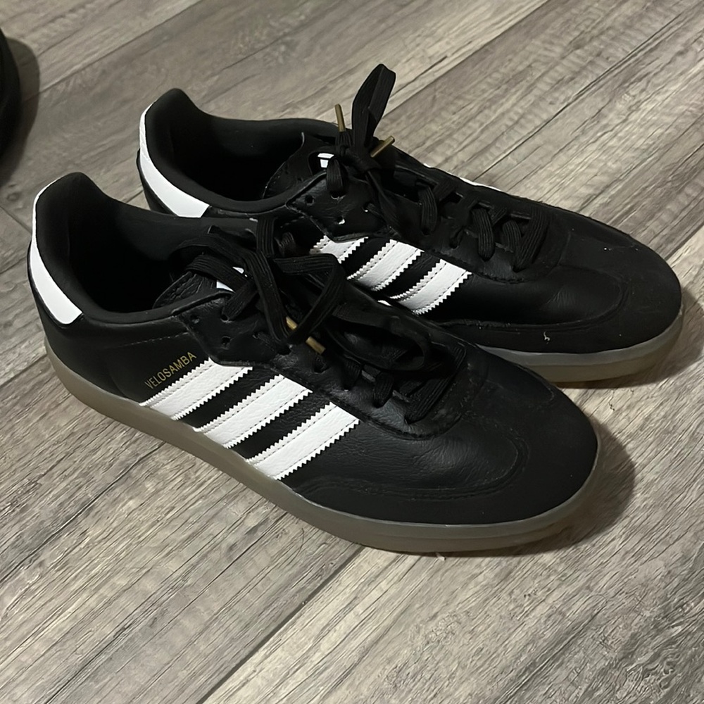 Adidas velosamba